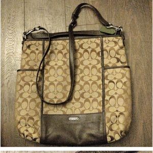 Coach park signature hobo